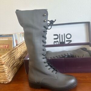 Bueno Knee High Boots Size 39. Never Worn. With Box.